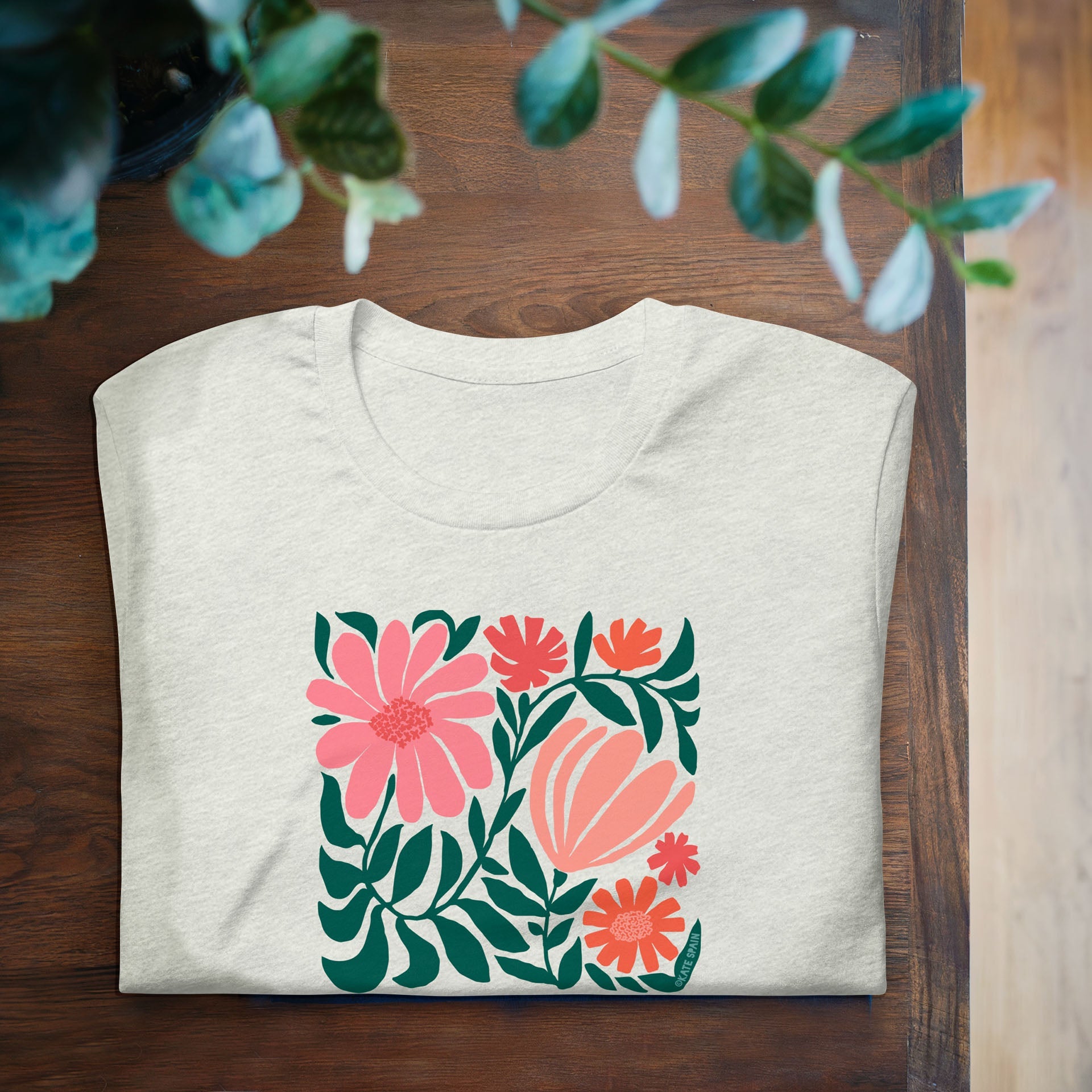 crewneck t-shirts with bold flower graphics