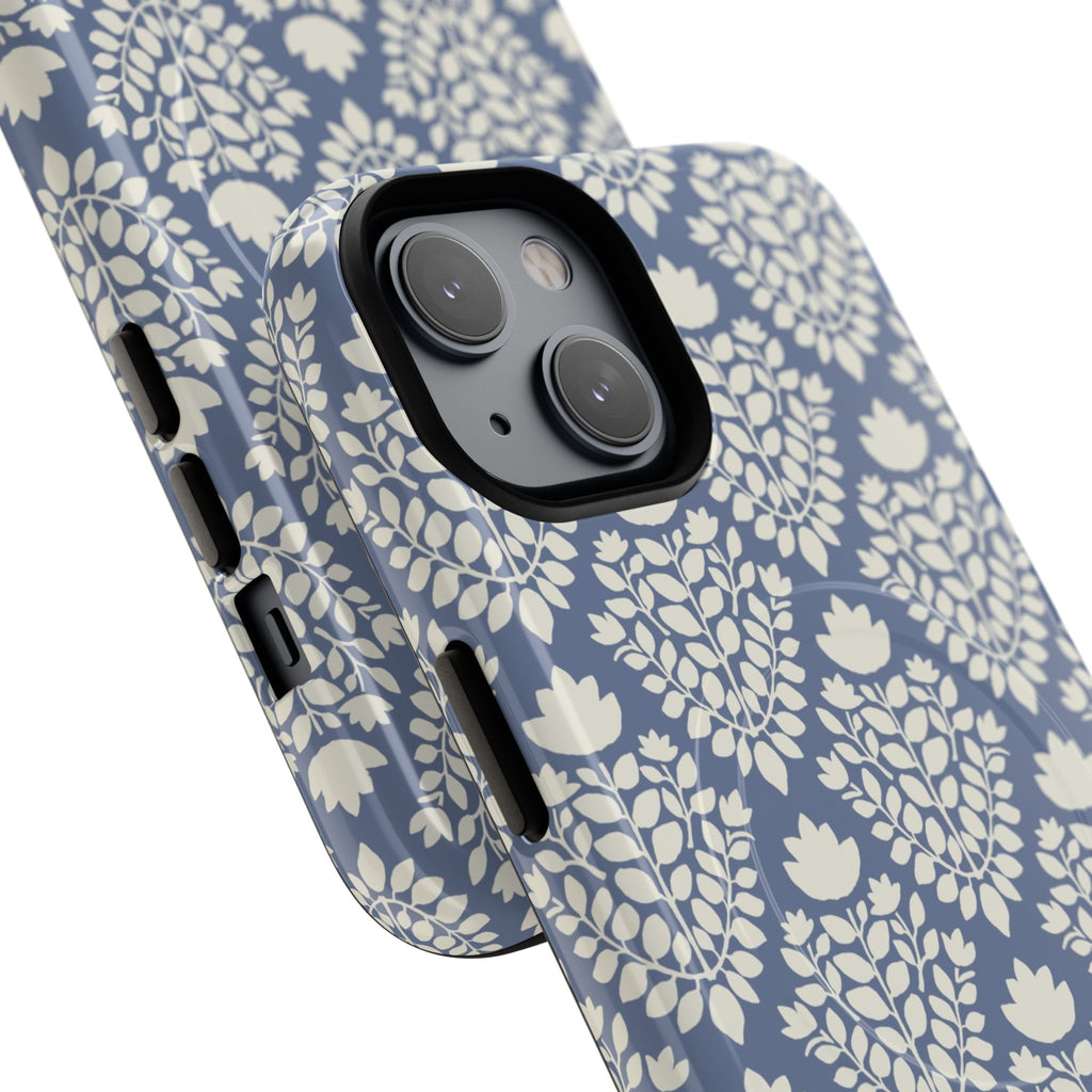 Wild Vines MagSafe iPhone Case