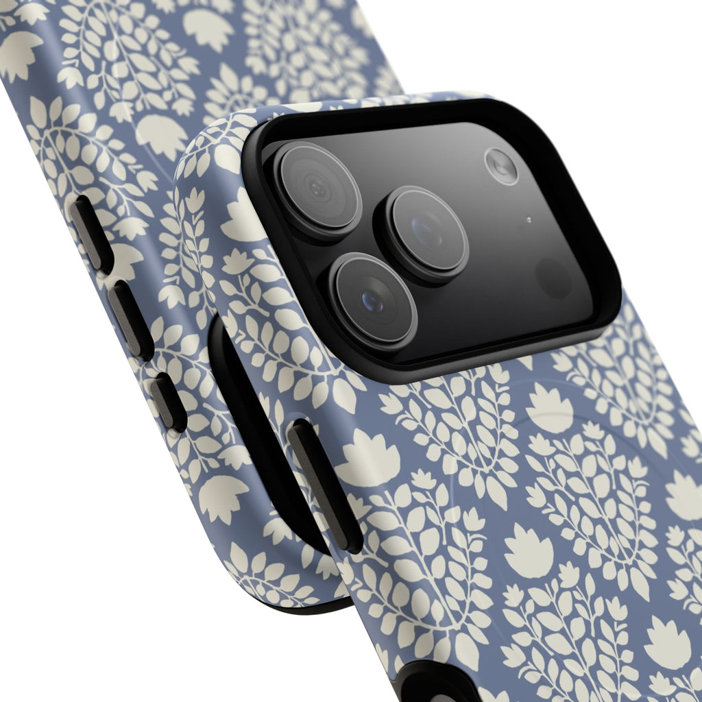 Wild Vines MagSafe iPhone Case
