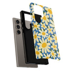 Luxury Shasta Samsung Galaxy S24 Ultra Case – Glossy | close-up of shock-absorbing layer construction of case in blue, yellow, white daisy floral print