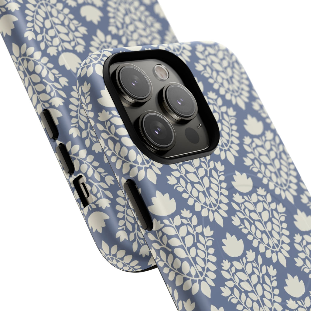 Wild Vines MagSafe iPhone Case