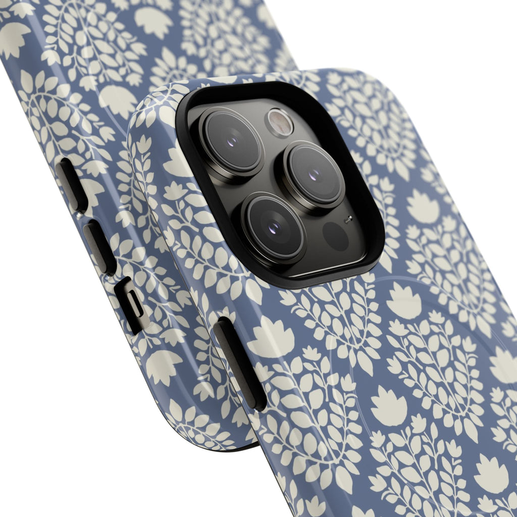 Wild Vines MagSafe iPhone Case
