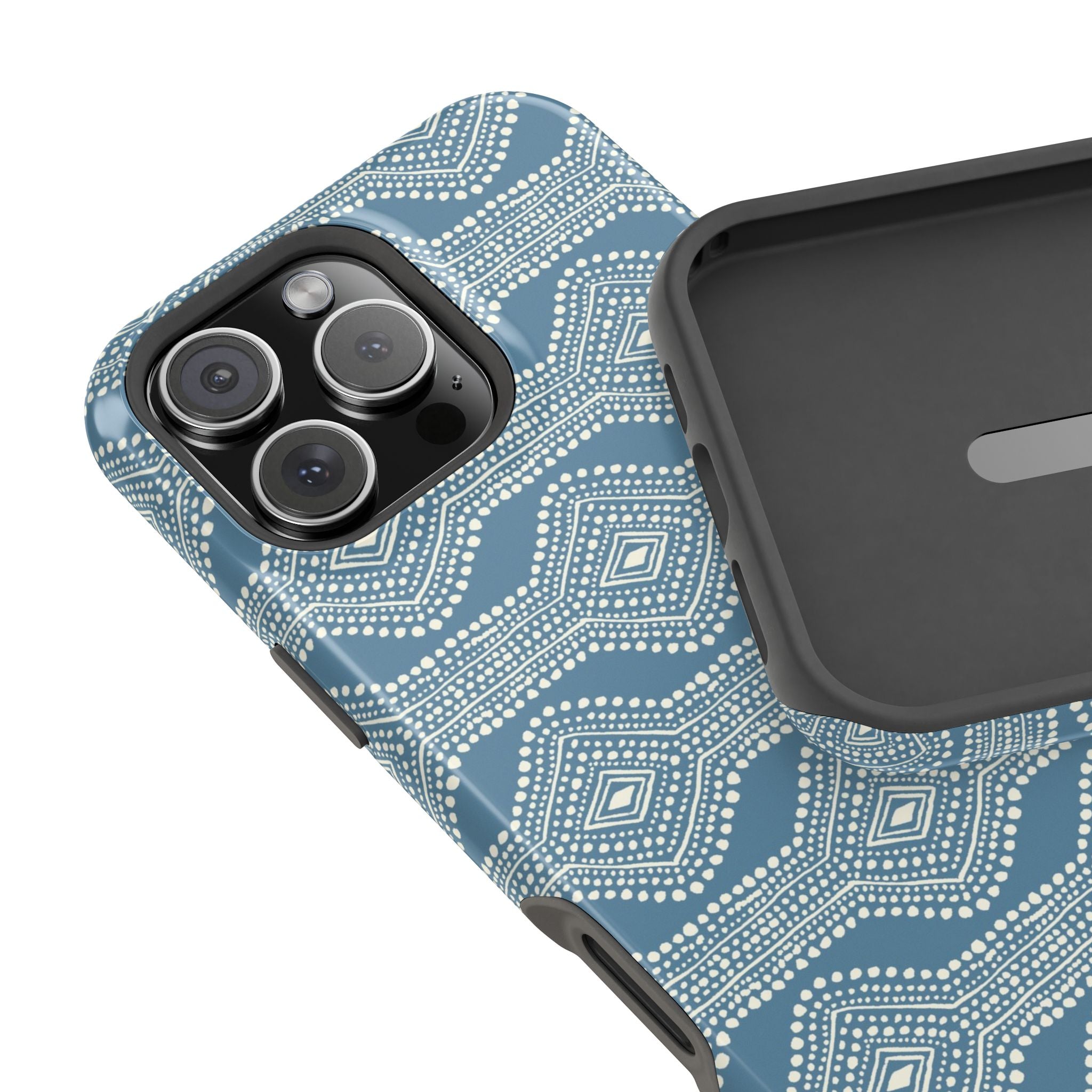 Diamond Dot MagSafe iPhone Case
