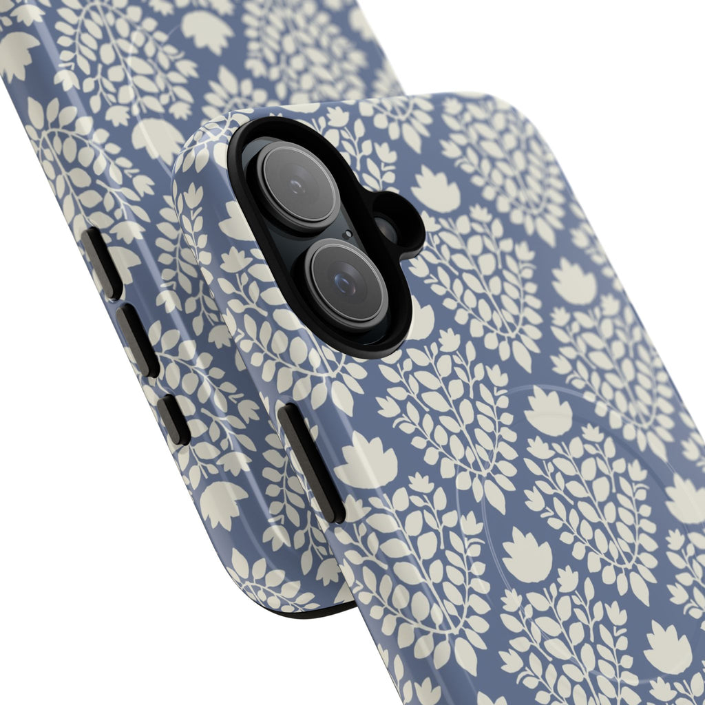 Wild Vines MagSafe iPhone Case