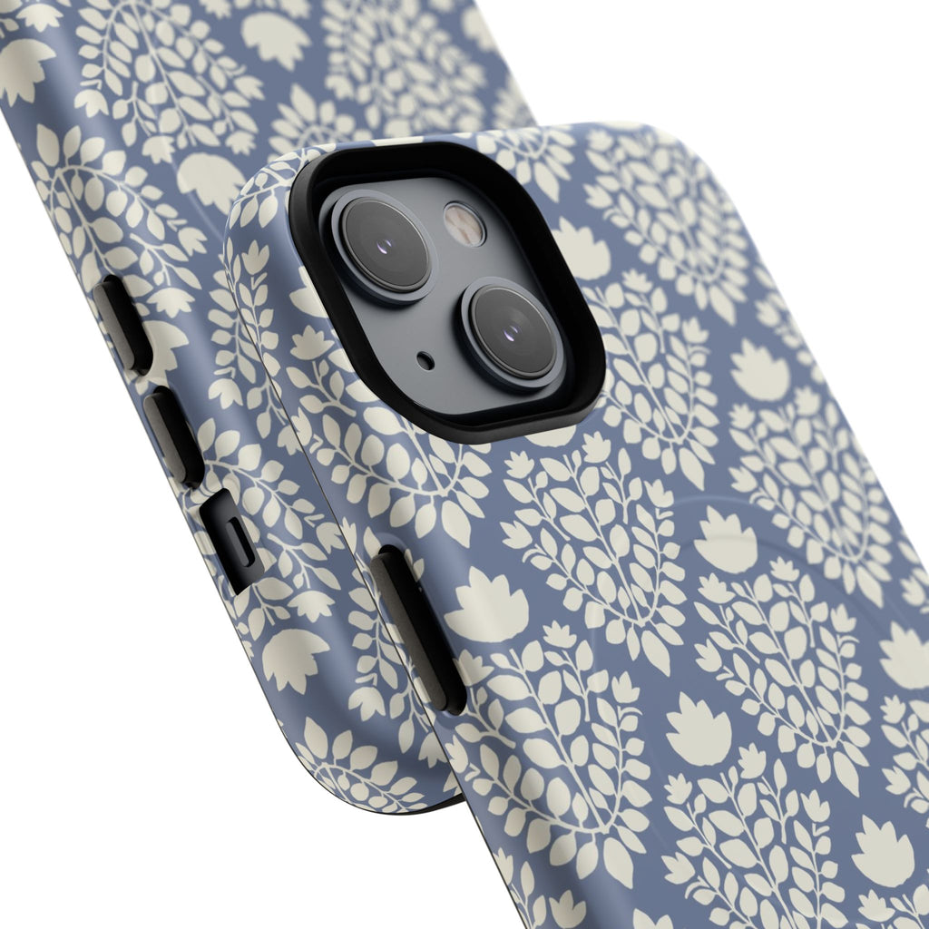 Wild Vines MagSafe iPhone Case